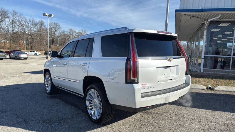 2019 Cadillac Escalade Platinum