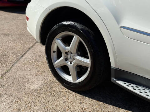 2009 Mercedes-Benz M-Class ML 550