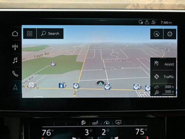 2019 Audi e-tron quattro Premium Plus