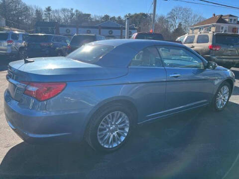 2011 Chrysler 200 Limited