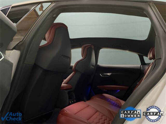 2024 Audi e-tron GT quattro Prestige