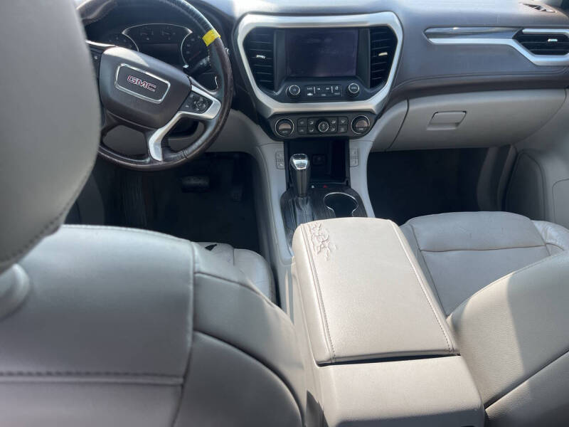 2017 GMC Acadia SLT-2