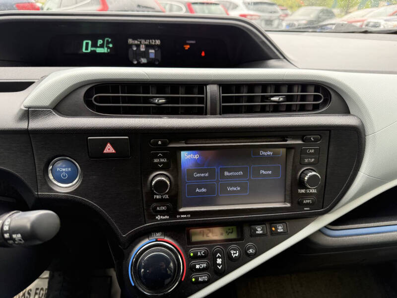 2012 Toyota Prius c Three