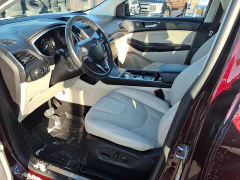 2020 Ford Edge Titanium