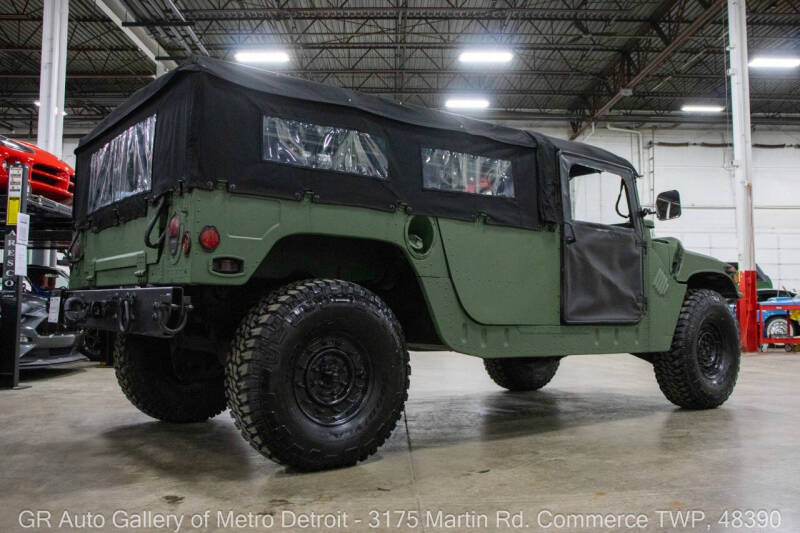 2001 AM General Hummer