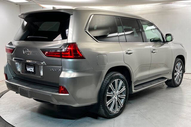 2017 Lexus LX 570