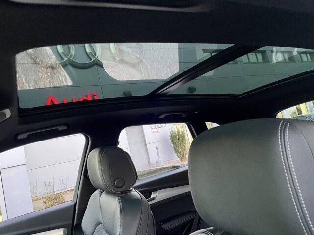 2022 Audi Q5 e quattro S line Prem Pl 55 TFSI