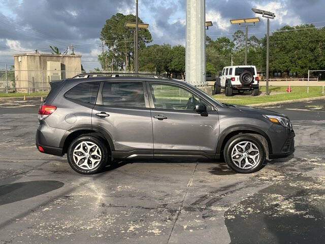 2022 Subaru Forester Premium