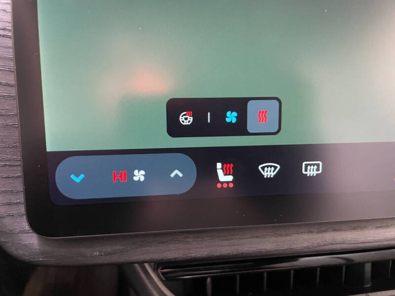 2023 Rivian R1T Adventure