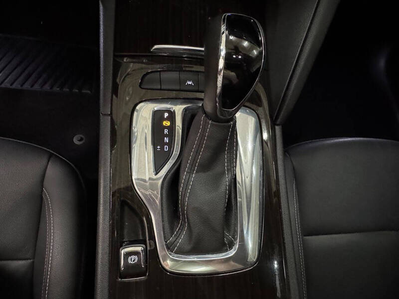 2018 Buick Regal TourX Essence