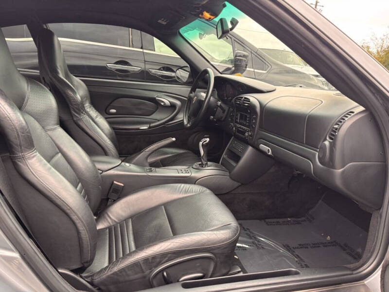 2003 Porsche 911 Carrera