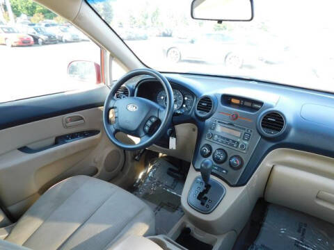 2008 Kia Rondo LX