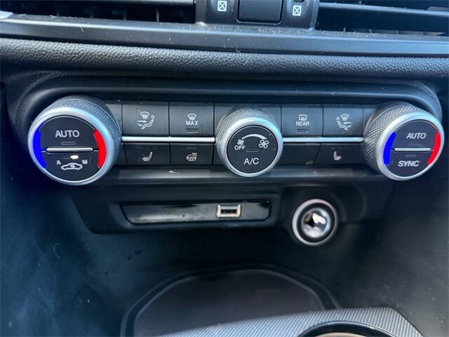 2022 Alfa Romeo Giulia Veloce