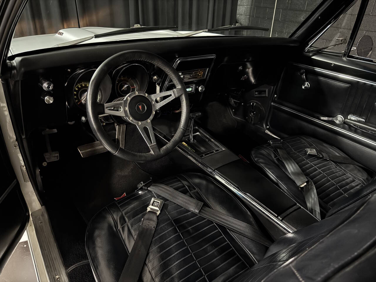 1967 Pontiac Firebird 3
