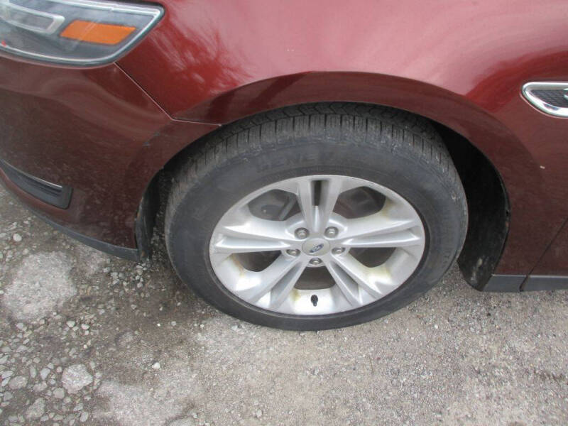 2015 Ford Taurus SEL