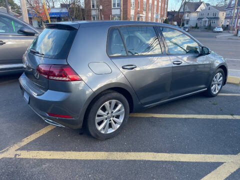 2020 Volkswagen Golf TSI