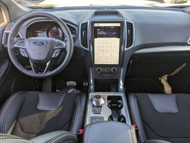 2024 Ford Edge ST
