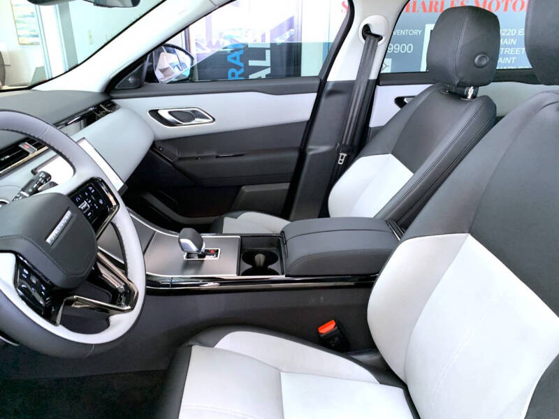 2025 Land Rover Range Rover Velar P250 Dynamic SE