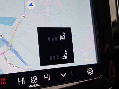 2023 Volvo XC60 B6 Ultimate Dark Theme