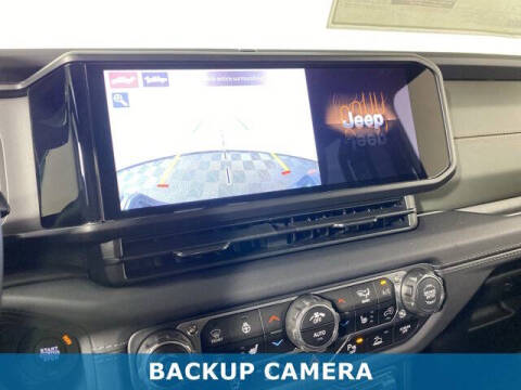 2025 Jeep Gladiator Mojave X