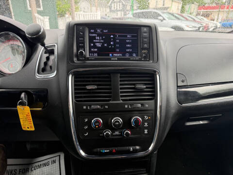 2018 Dodge Grand Caravan SE