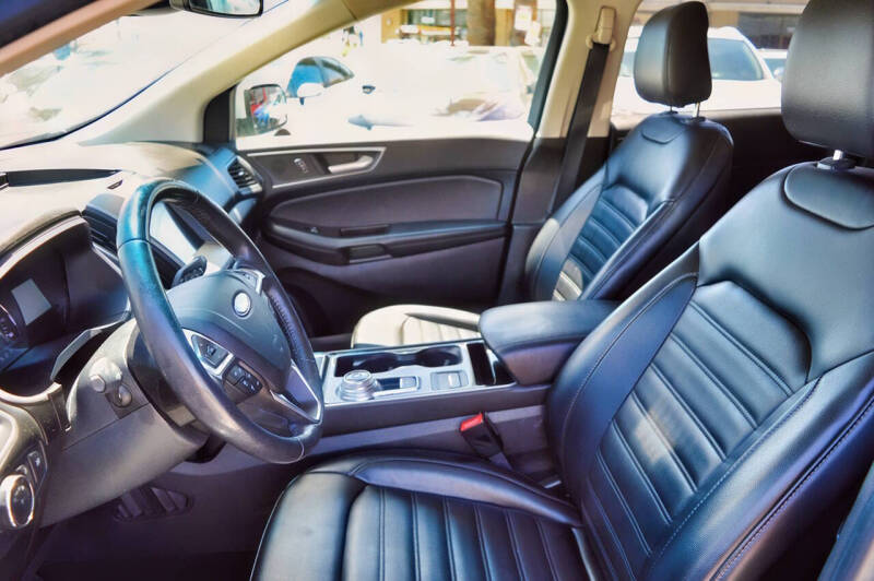 2020 Ford Edge SEL