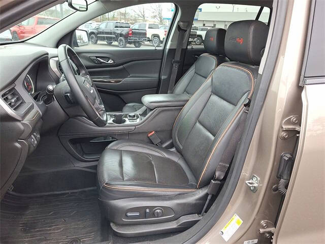 2022 GMC Terrain AT4