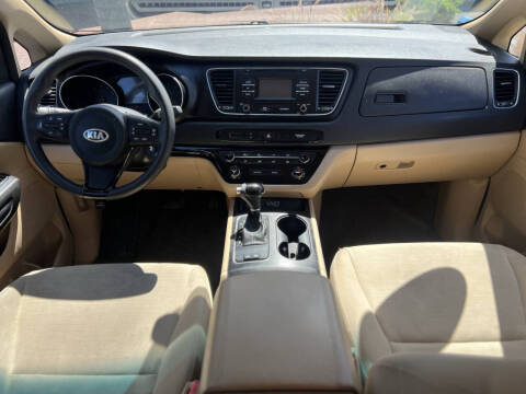2015 Kia Sedona LX
