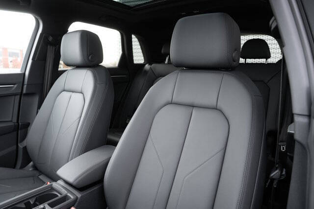 2025 Audi Q3 quattro S line Premium 45 TFSI