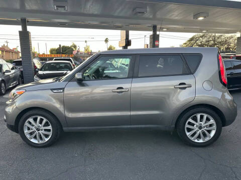 2018 Kia Soul +
