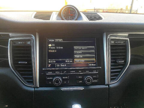 2015 Porsche Macan S