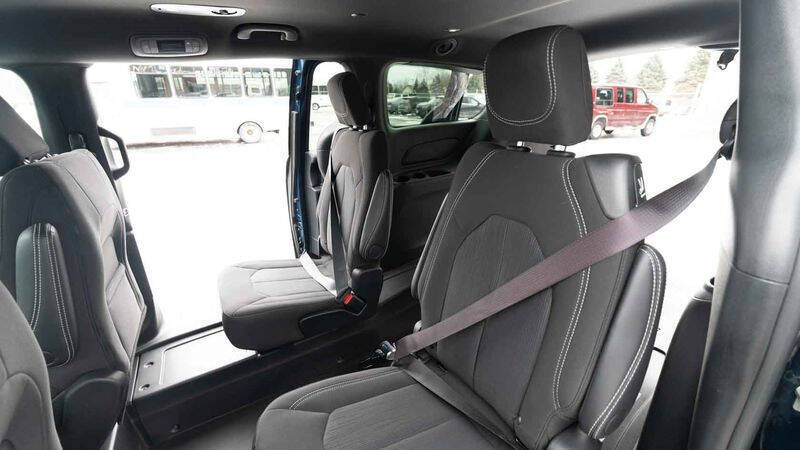 2024 Chrysler Pacifica Touring