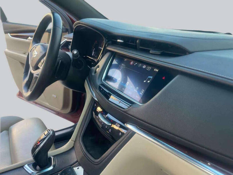 2017 Cadillac XT5 Premium Luxury