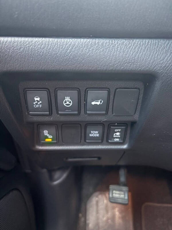 2018 Nissan Pathfinder SL