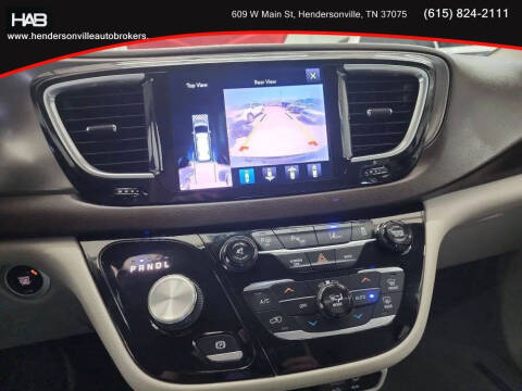 2017 Chrysler Pacifica Touring-L Plus