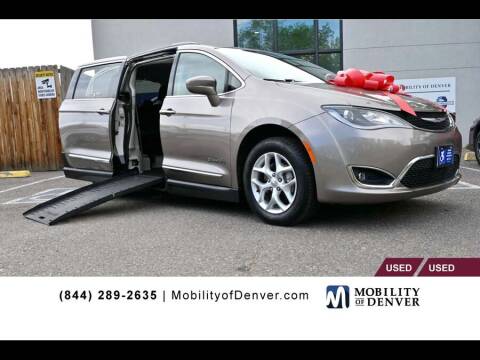 2017 Chrysler Pacifica for sale at CO Fleet & Mobility in Denver CO