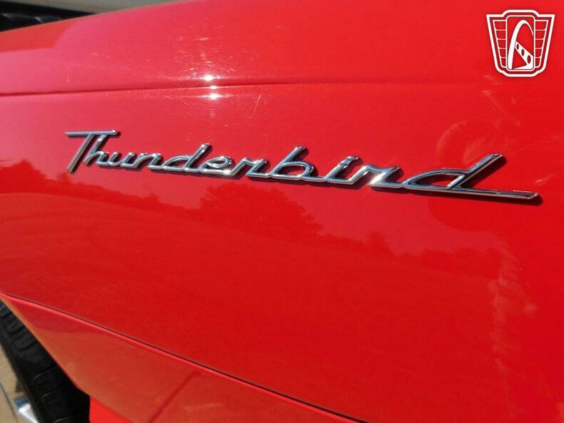 2002 Ford Thunderbird Deluxe