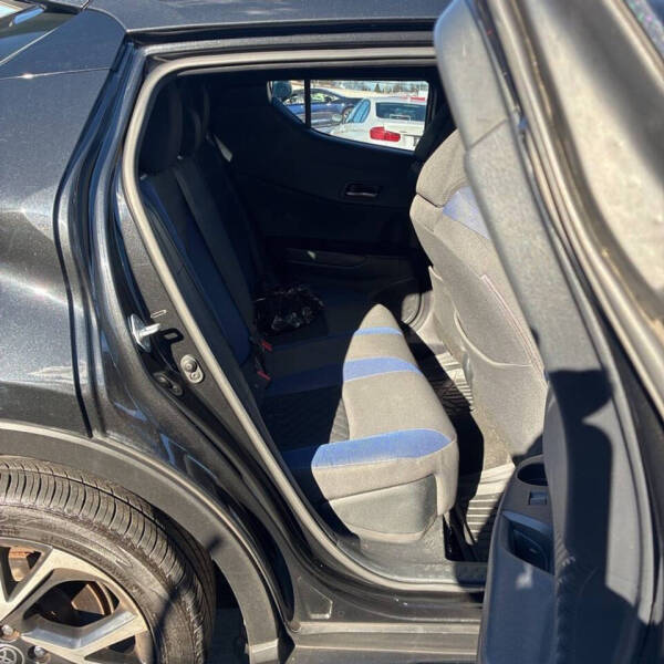 2020 Toyota C-HR XLE