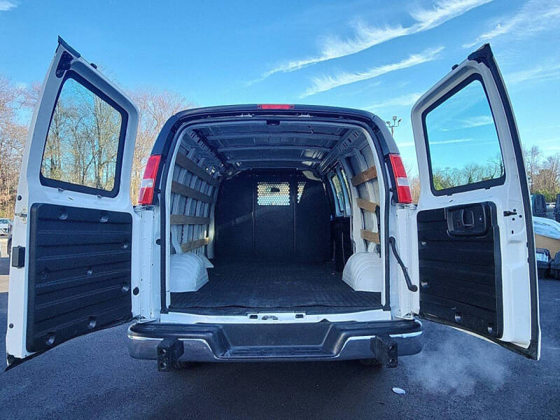 2024 Chevrolet Express 2500