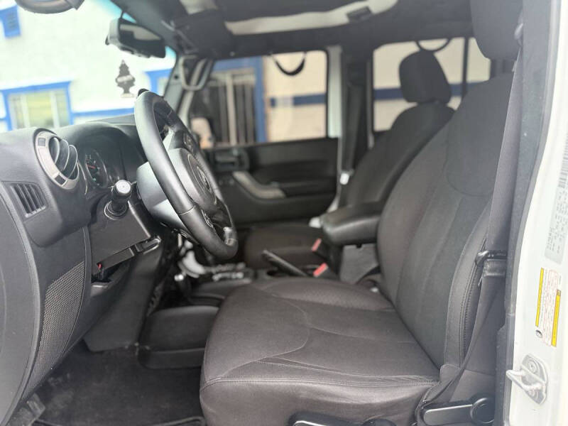 2015 Jeep Wrangler Unlimited Sport