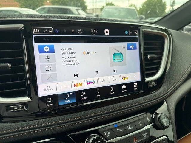 2024 Chrysler Pacifica Pinnacle