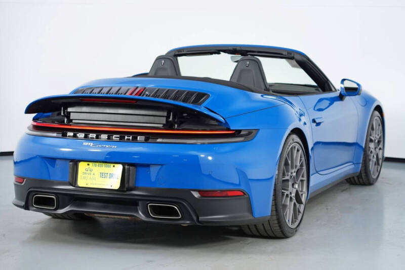 2025 Porsche 911 Carrera