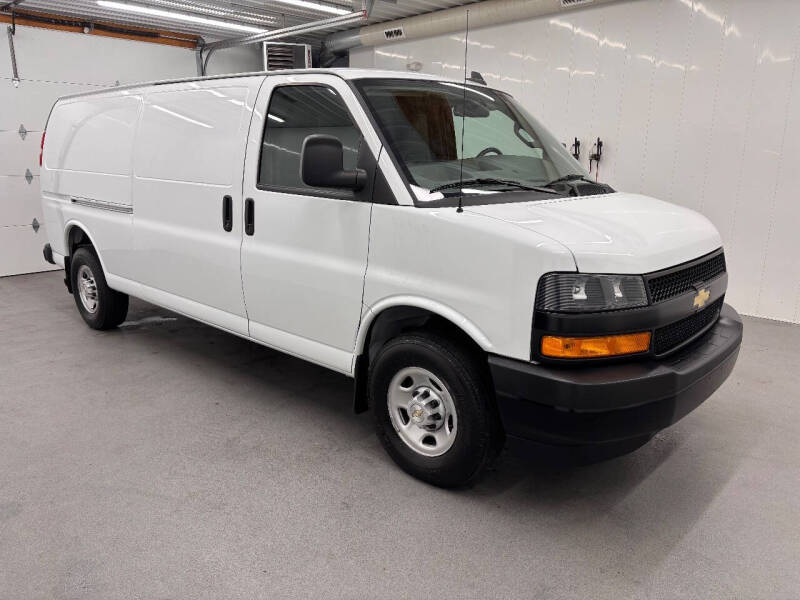 2023 Chevrolet Express 3500