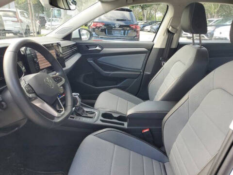 2025 Volkswagen Jetta SE