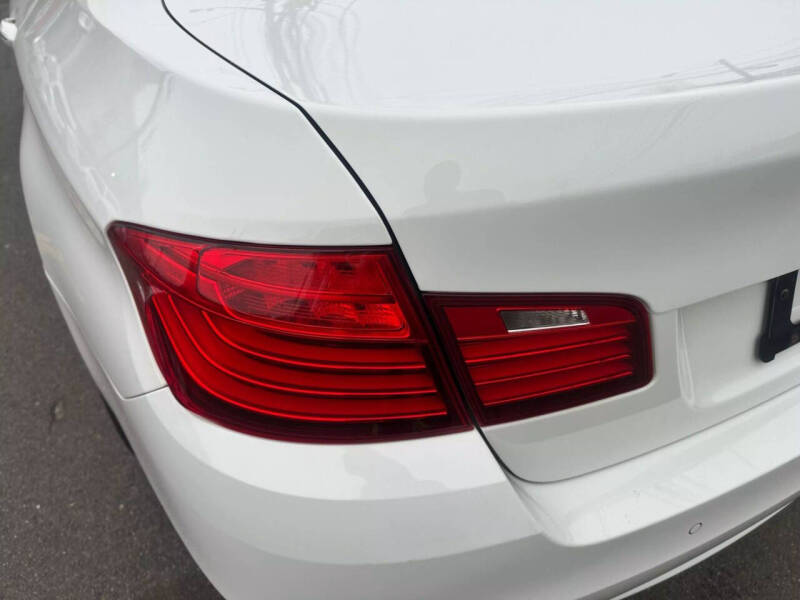 2016 BMW 5 Series 528i xDrive