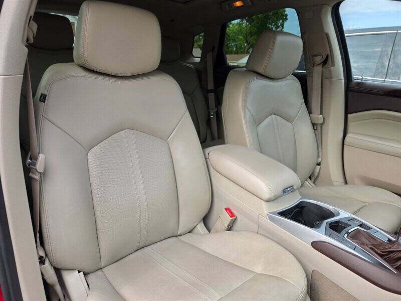 2011 Cadillac SRX Luxury Collection