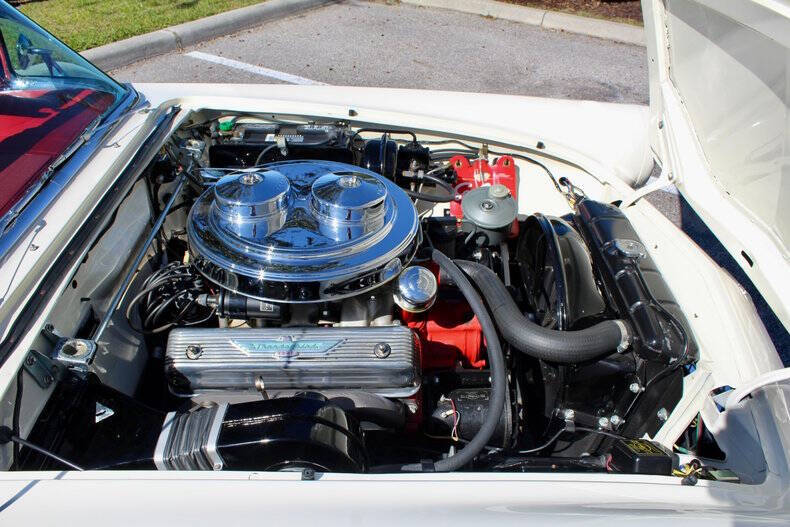 1957 Ford Thunderbird