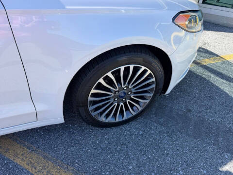 2018 Ford Fusion SE
