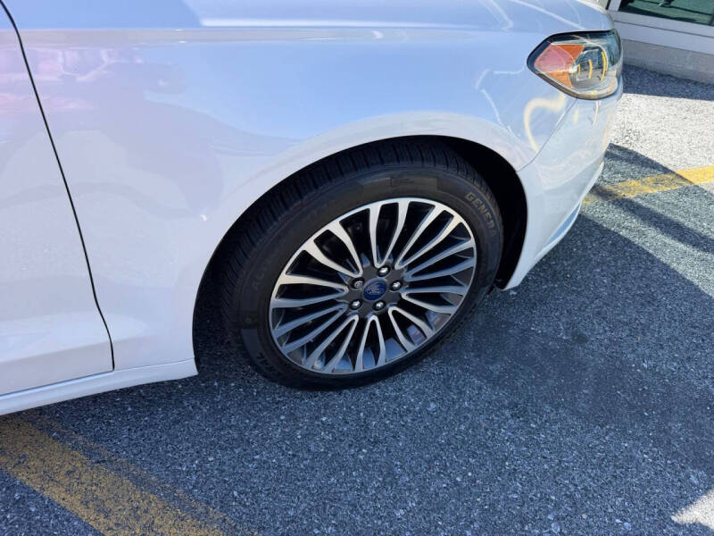 2018 Ford Fusion SE