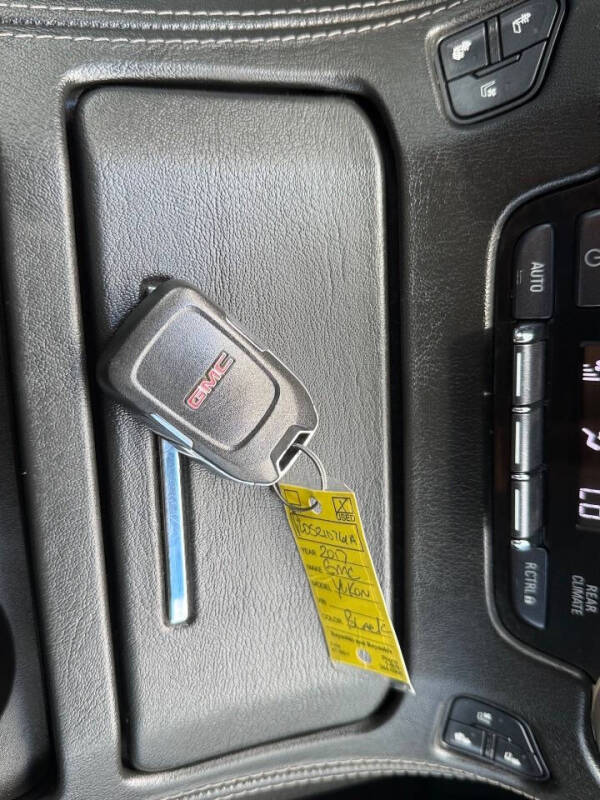 2017 GMC Yukon Denali